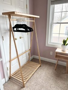 Vacationing For Free - Freestanding wordrobe